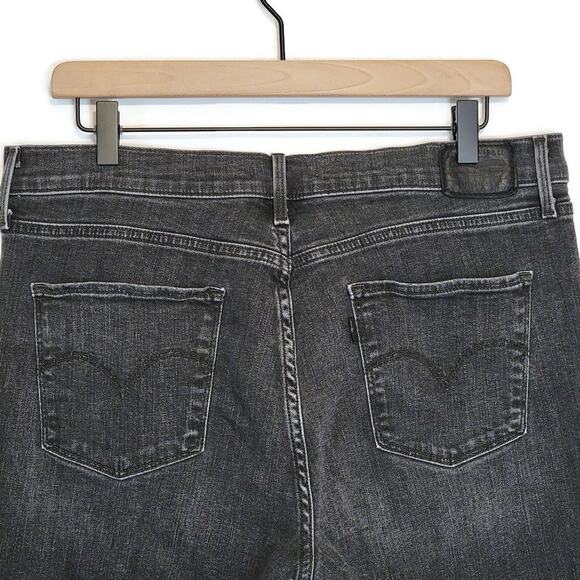 Levi's 311 Shaping Skinny Mid Rise Stretch Black Premium Denim Jean Size 32 - Picture 7 of 16